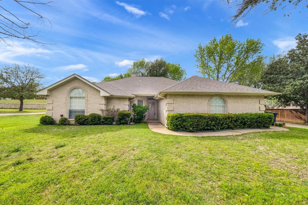 104 Mill Creek Ln, Weatherford, TX 76087 - photo 1