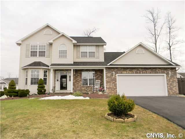 Exterior Front Welcome to 3683 Junco Trail Liverpool NY 13090! This home offers over 2300 sq ft plus a full basement, 4 Bedrooms, 3 Full Baths, 1st floor laundry & Over Sized 2 car garage!