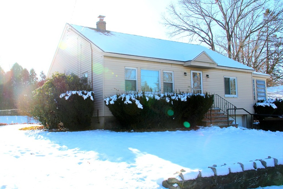 14 Cutler St, Lawrence, MA 01843 - photo 1