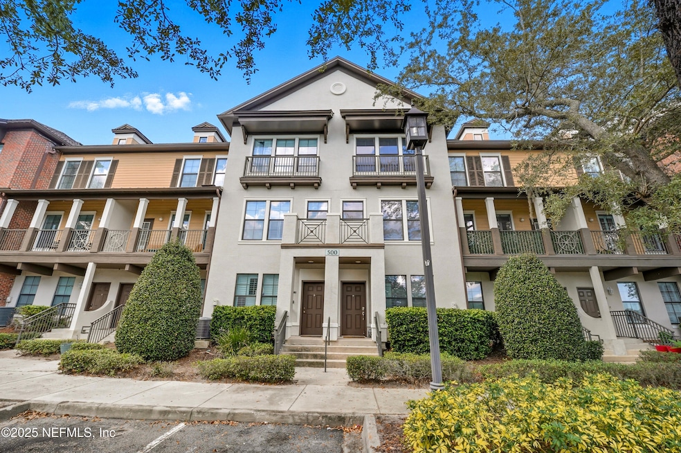 9823 Tapestry Park Circle-002