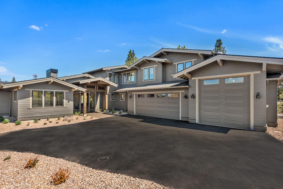3110 NW Crossing Dr - 001