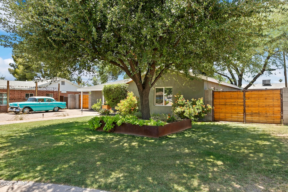 7038N11thPl0002