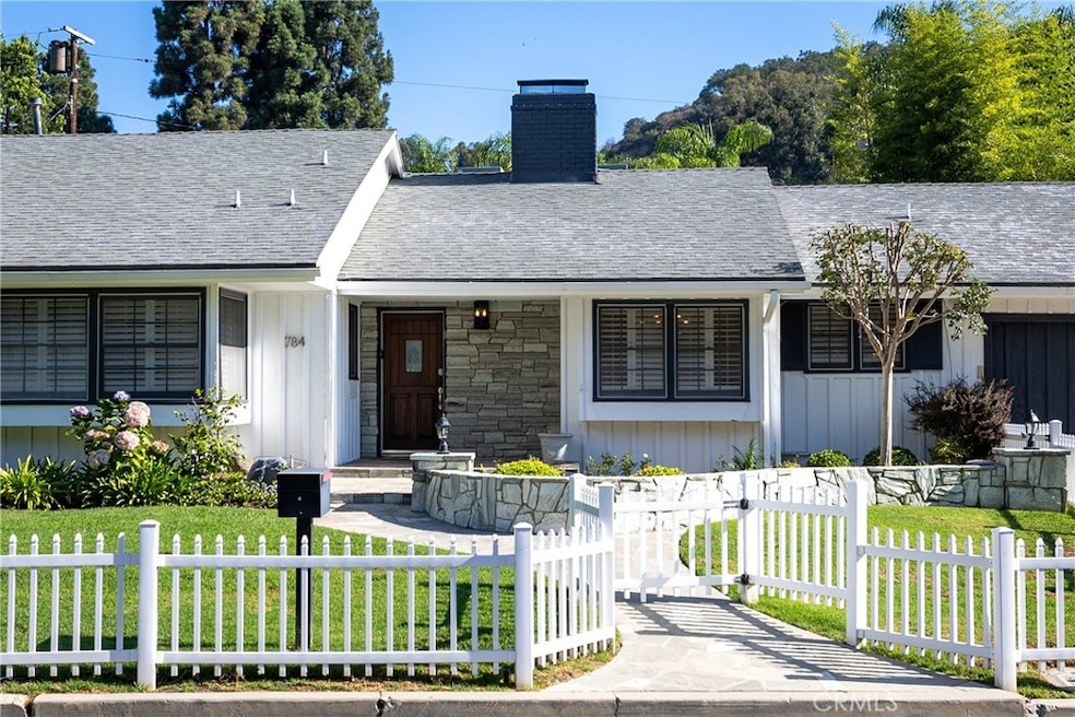 784 Lockearn St, Los Angeles, CA 90049 - photo 1