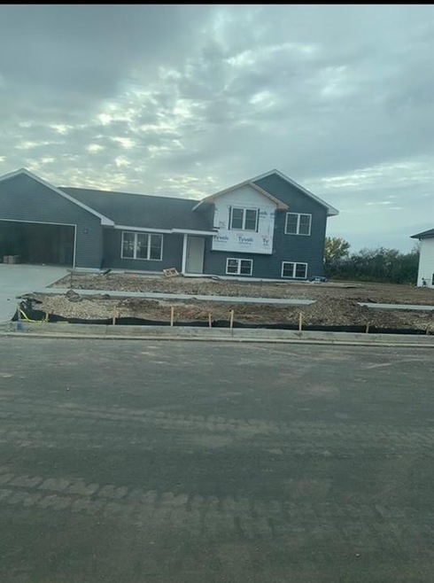 497 S 7th St, Evansville, WI 53536 - photo 1