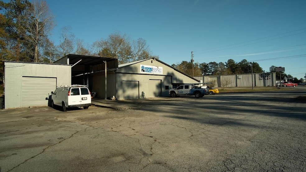 566 Newnan Rd, Carrollton, GA 30117 - photo 1