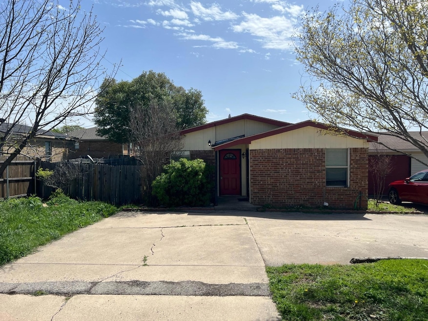 101 Oakdale Dr, Fort Worth, TX 76108 - photo 1