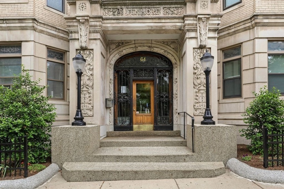 64 Charlesgate E unit 79, Boston, MA 02215 - photo 1