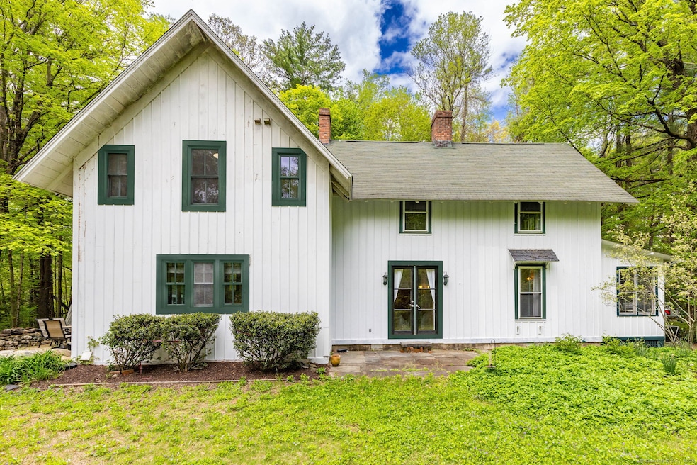 WONDERFUL COUNTRY COTTAGE (SOUTH VIEW) AND SIDE TE