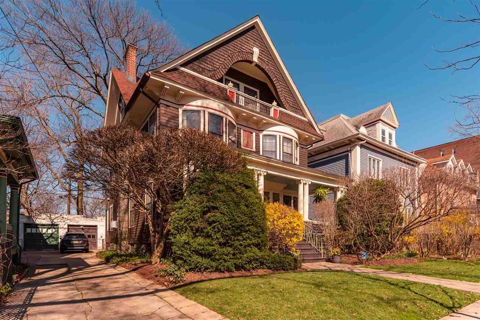 96 Gifford Ave, Jersey City, NJ 07304 - photo 1