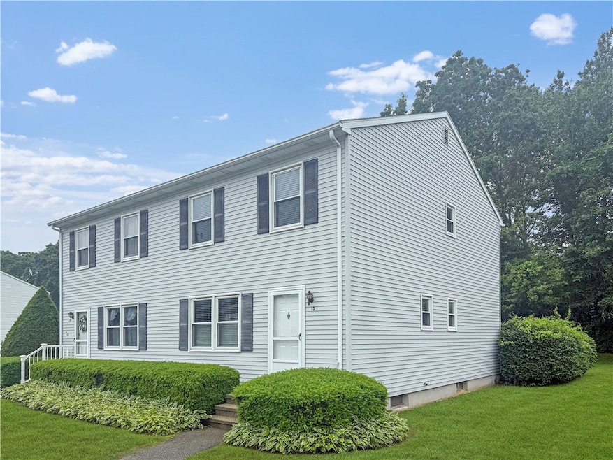 13 Greene Ct unit 15, Westerly, RI 02891 - photo 1
