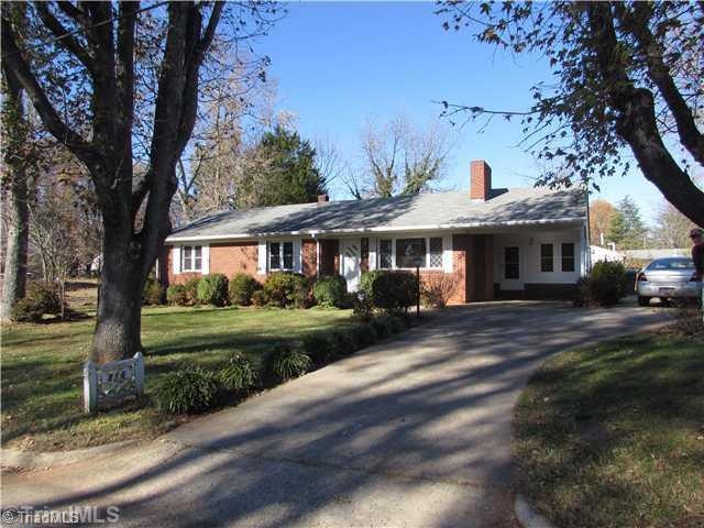 816 Dixon Ave, Asheboro, NC 27203 - photo 1