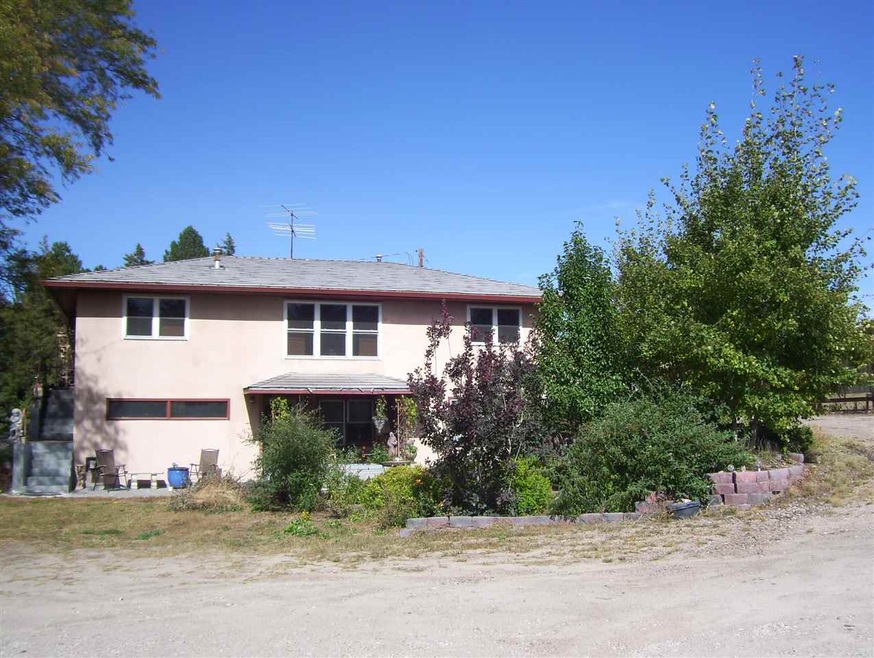 957 E Suburban Rd, North Platte, NE 69101 - photo 1