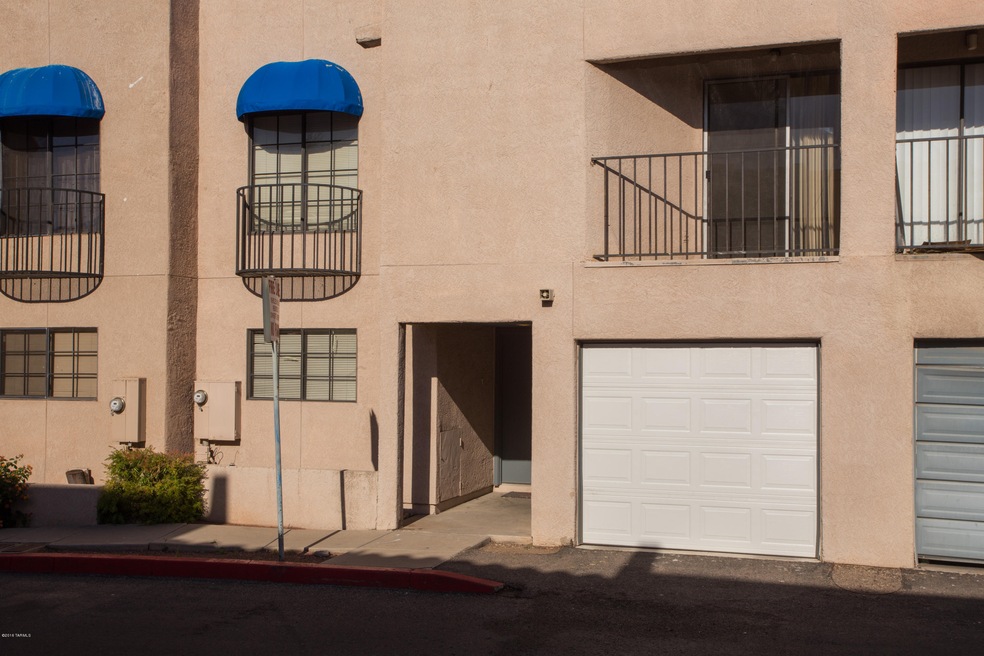 242 E Pastime Rd, Tucson, AZ 85705 - photo 1