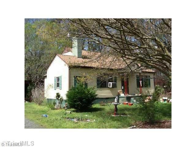 1020 Chisholm Rd, Ramseur, NC 27316 - photo 1