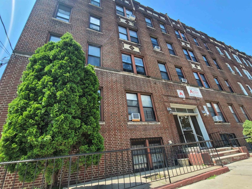 117 Corbin Ave unit 102, Jersey City, NJ 07306 - photo 1