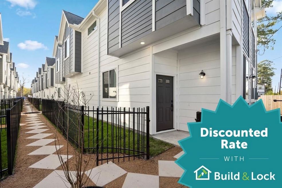 1626 W Tidwell Rd, Houston, TX 77091 - photo 1