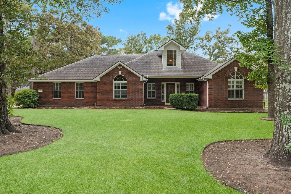 415 Fairbanks Dr, Magnolia, TX 77354 - photo 1