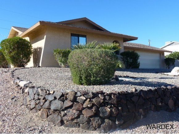 2871 Star Drive is a Beauty