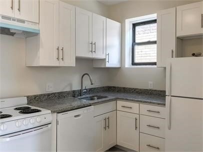 395 Harvard St unit 5, Brookline, MA 02446 - photo 1