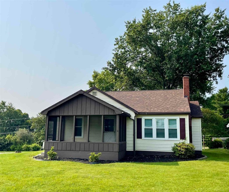 1011 E Water St, Princeton, IN 47670 - photo 1