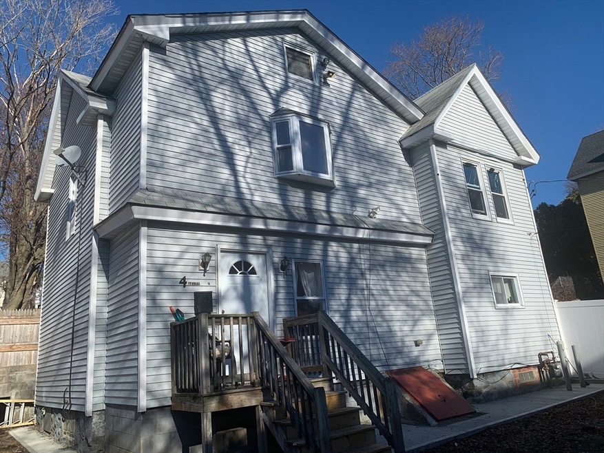 4 Arlitt Ct, Lawrence, MA 01841 - photo 1