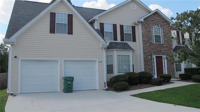 2071 Strang Blvd, Lithonia, GA 30058 - photo 1