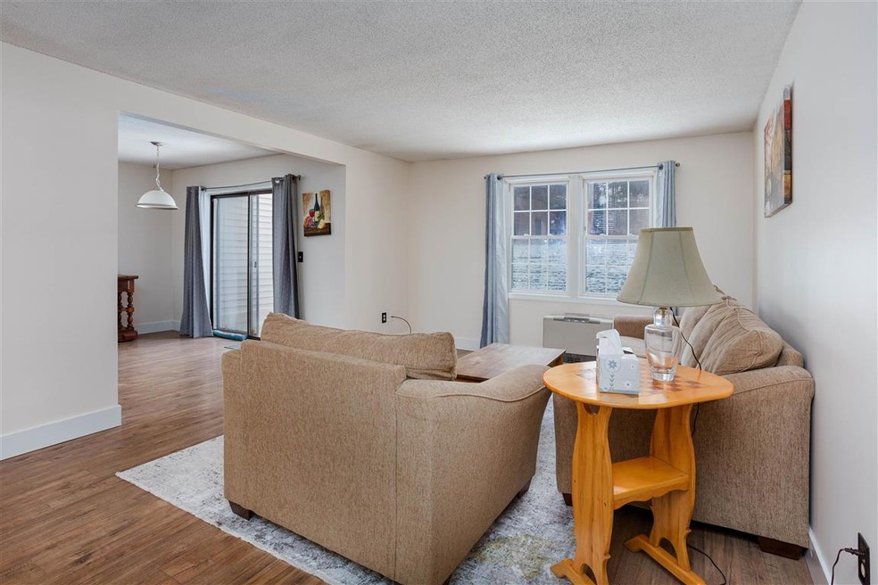 61 Twin Oaks Terrace, South Burlington, VT 05403 - photo 1