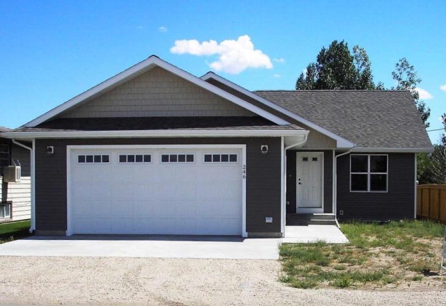 246 Robert St, Cody, WY 82414 - photo 1