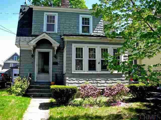 39 Edgecomb St, Albany, NY 12209 - photo 1