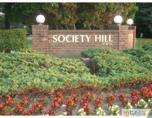 397 Lancaster Ct unit 2397, Piscataway, NJ 08854 - photo 1