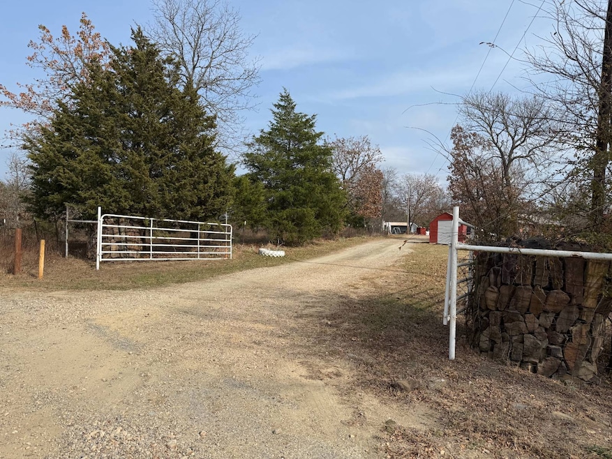 191808 N 4295 Rd, Rattan, OK 74562 - photo 1