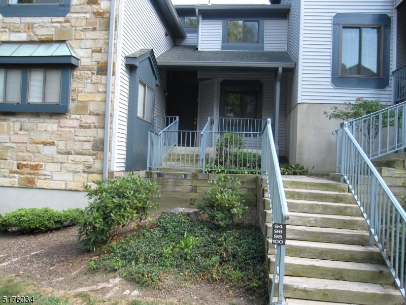 100 Overlook Dr, Hackettstown, NJ 07840 - photo 1