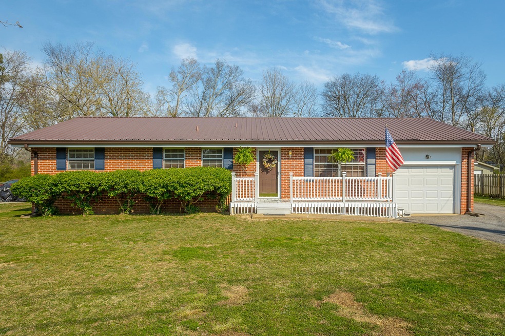 43 Edgewood Circle-12