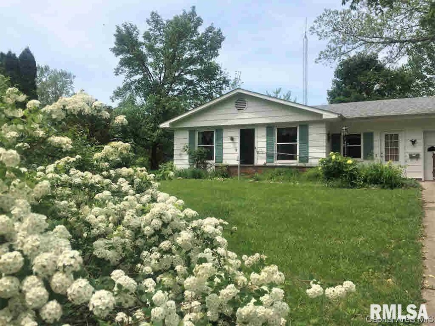 701 S Cass St, Virginia, IL 62691 - photo 1