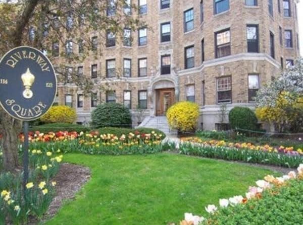 122 Riverway unit 6, Boston, MA 02215 - photo 1