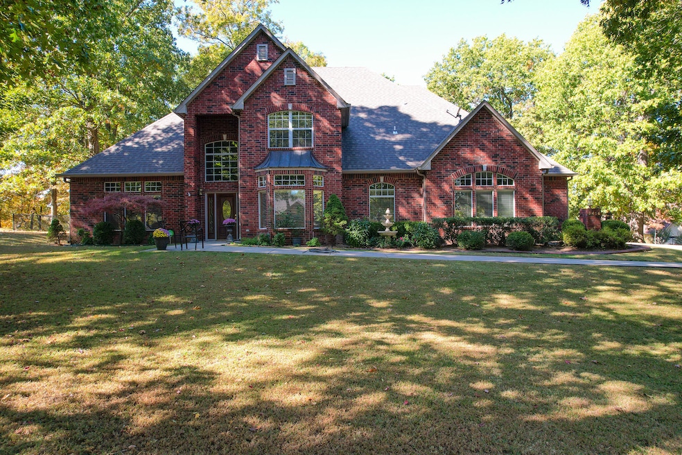 Sold $660,000