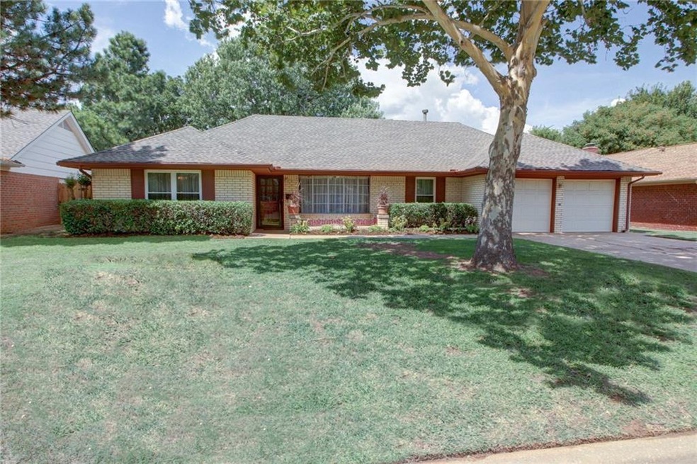 12021 Camelot Dr, Oklahoma City, OK 73120 - photo 1
