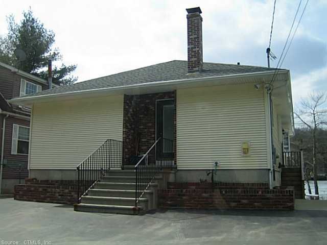 25 Arrowhead Ln, Dayville, CT 06241 - photo 1