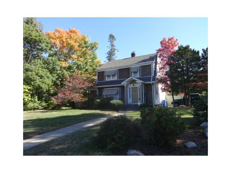 40 Meadow View Dr, Cranston, RI 02920 - photo 1