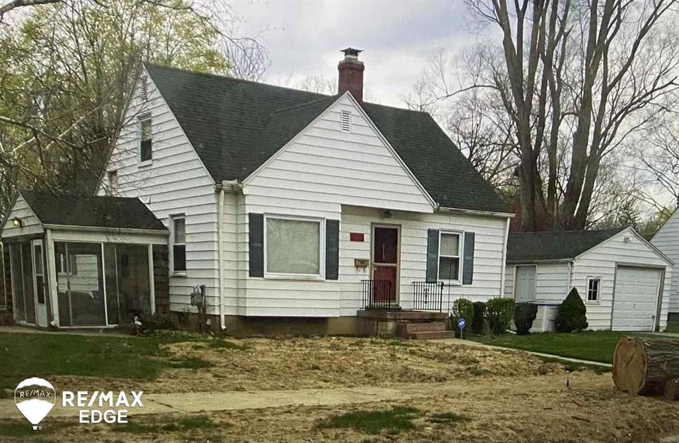 2614 Pierce St, Flint, MI 48503 - photo 1