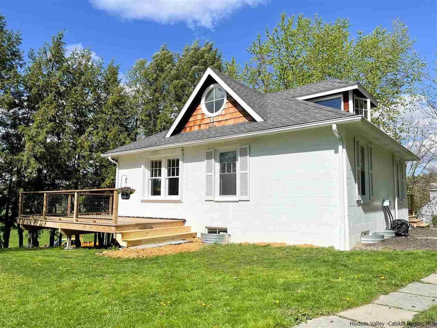 186 Chapel Hill Rd, Highland, NY 12528 - photo 1