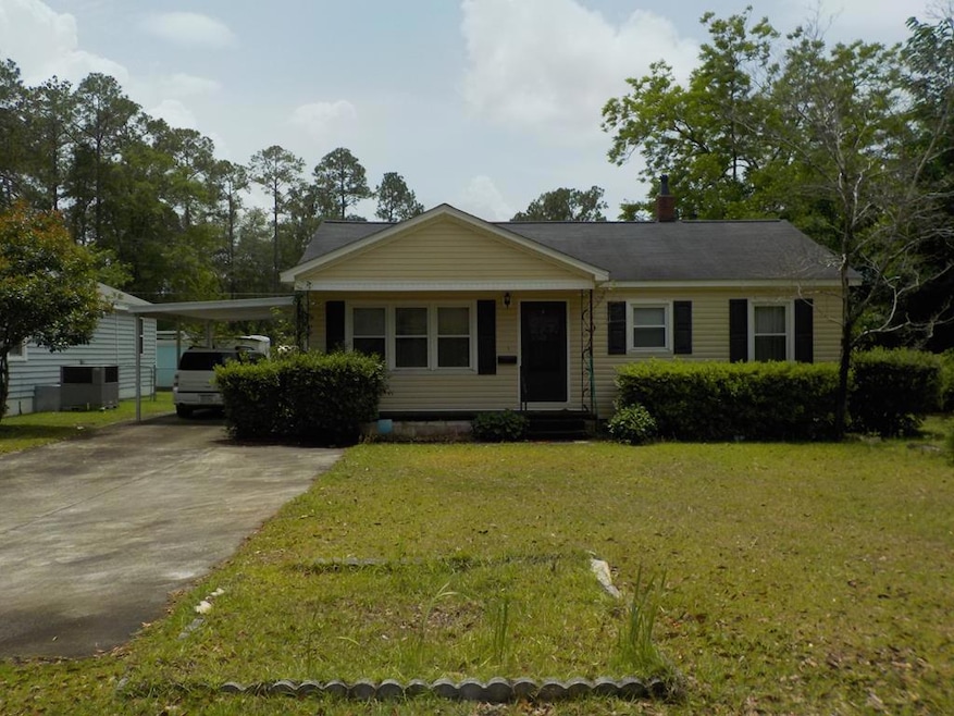 1510 W Whitney Ave, Albany, GA 31707 - photo 1