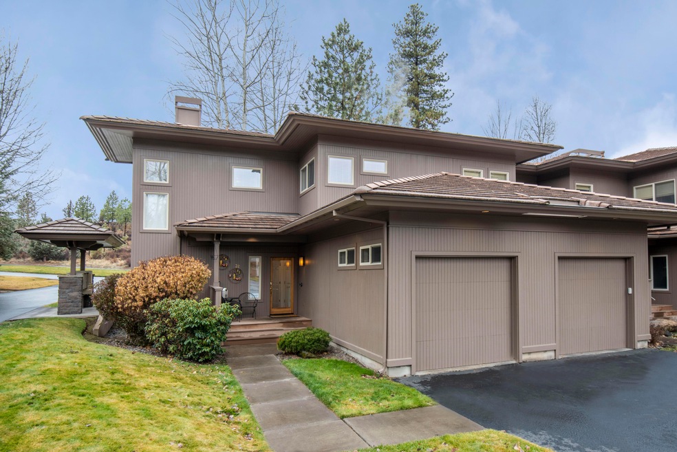 61875 Broken Top Dr unit 32, Bend, OR 97702 - photo 1