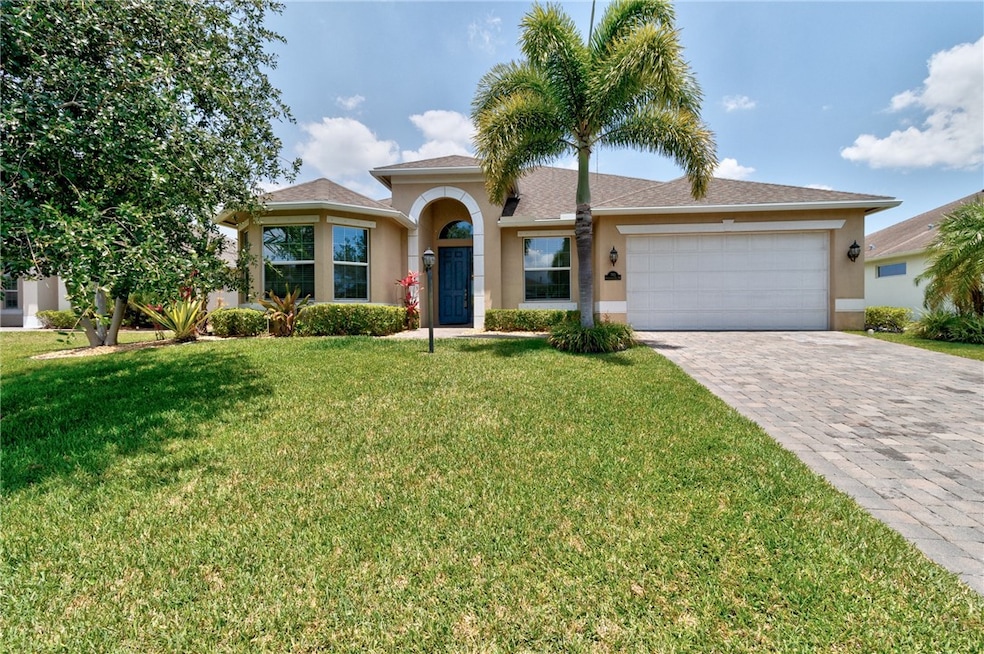 765 Fortunella Cir SW, Vero Beach, FL 32968 - photo 1
