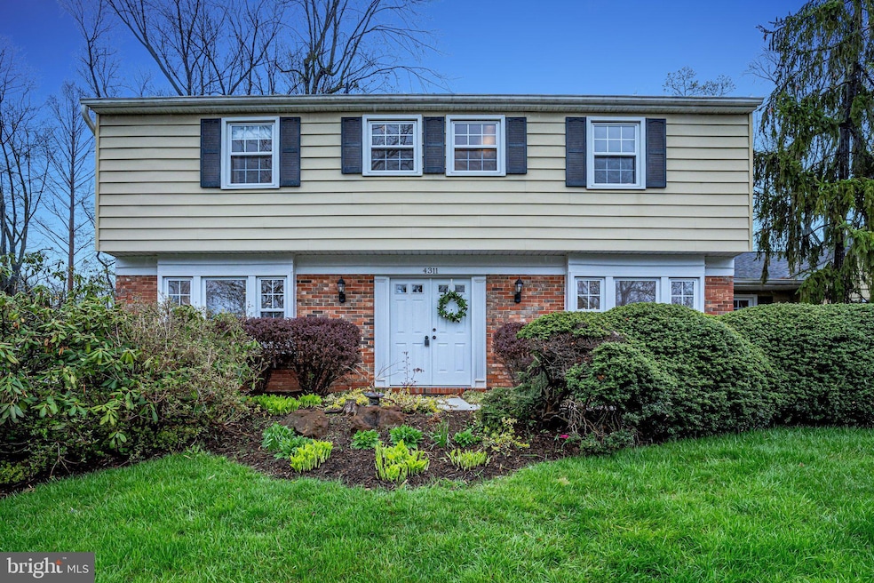 4311 Markwood Ln, Fairfax, VA 22033 - photo 1