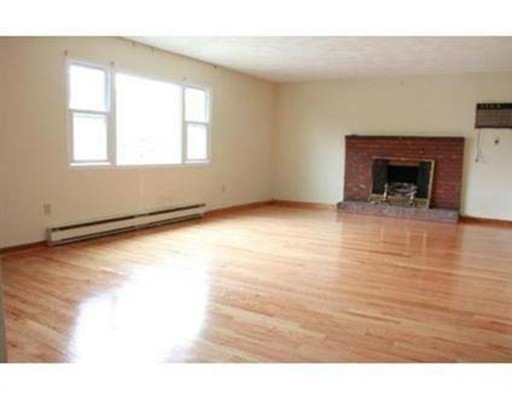 11 Garnet St unit 2, Watertown, MA 02472 - photo 1