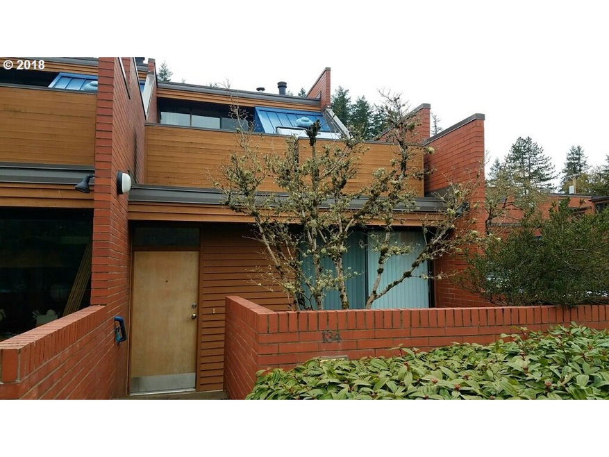 134 High St unit 4, Eugene, OR 97401 - photo 1