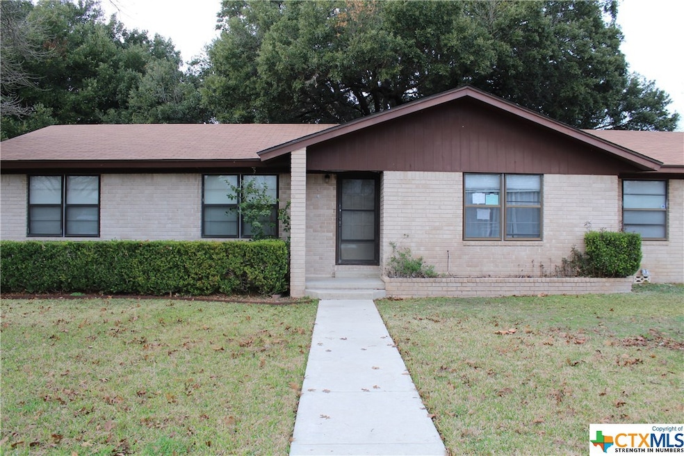 1227 Rivercrest Dr, New Braunfels, TX 78130 - photo 1