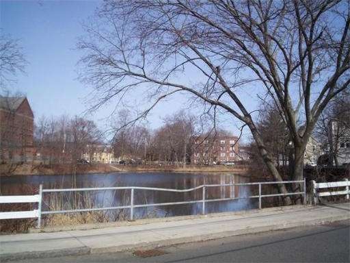 35 Merrymount Rd unit 4, Quincy, MA 02169 - photo 1