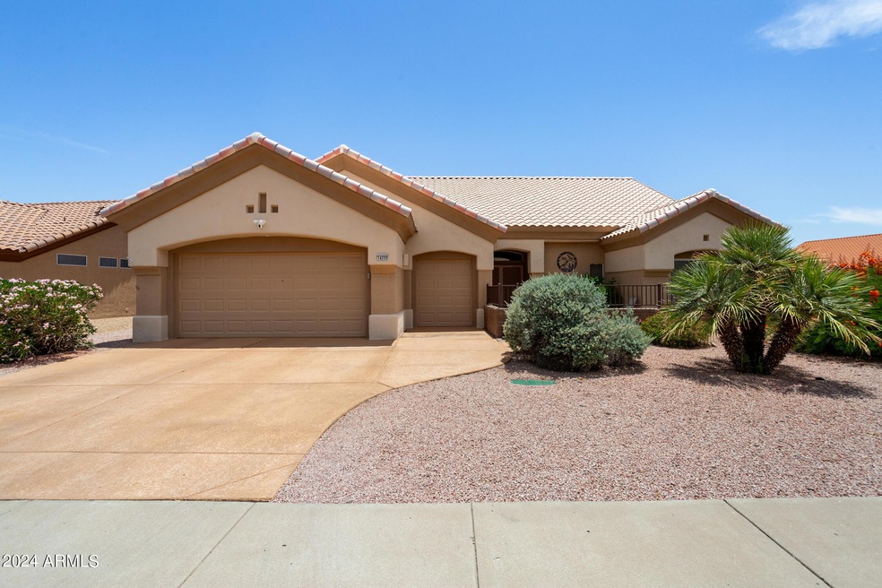 Front-of-Home 2.5 Garage